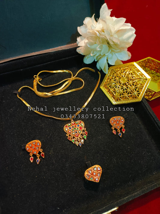 Traditional Sindhi Kundan Pendant Set