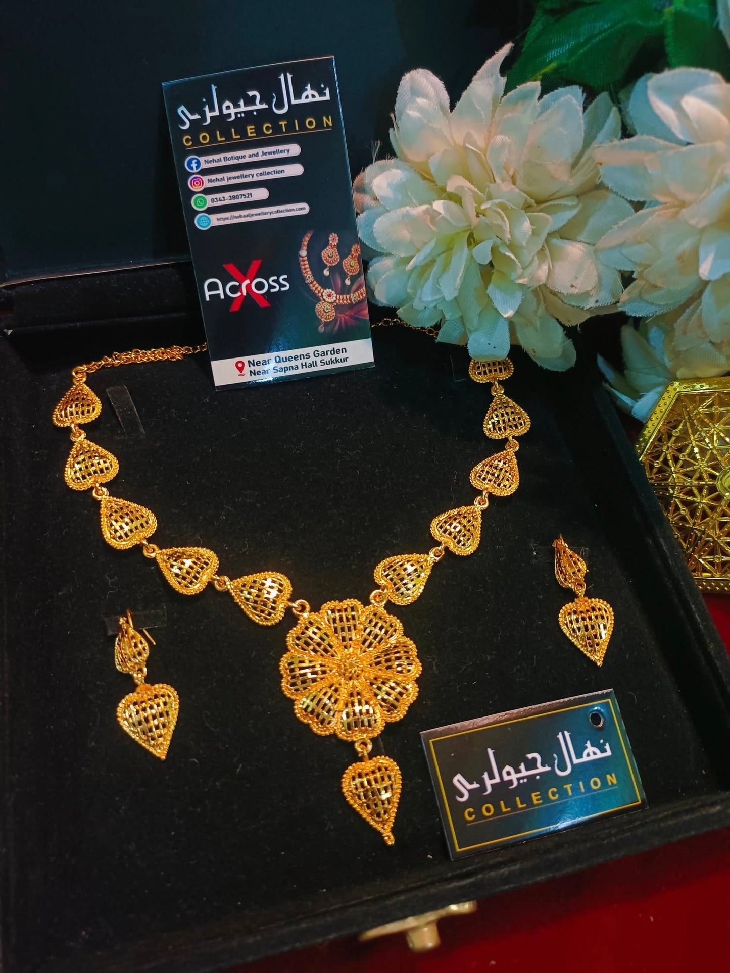 gold look chokar set 2