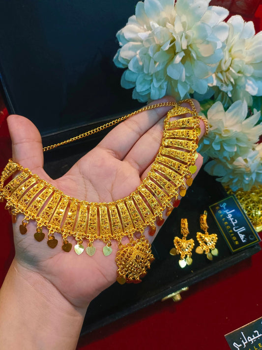 Gold platted fancy chokar set