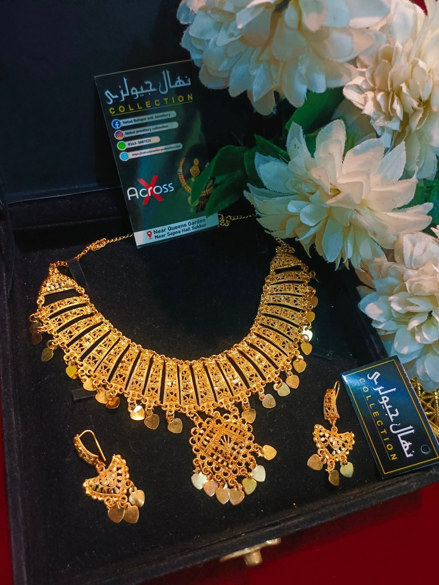 Gold platted fancy chokar set